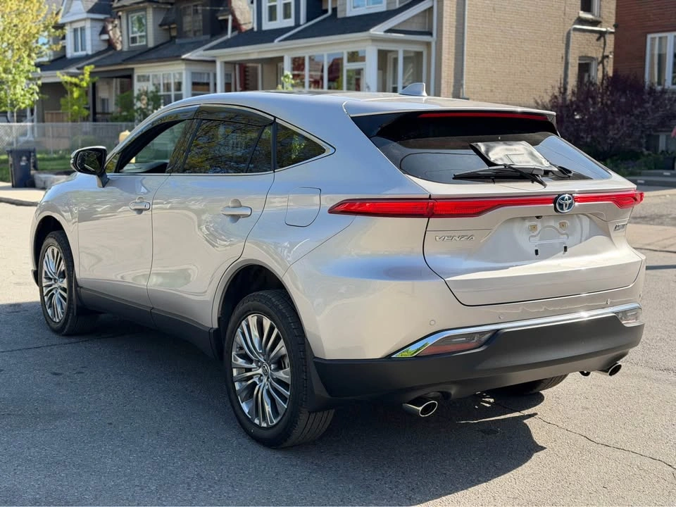 2023 Toyota Venza - photo 4
