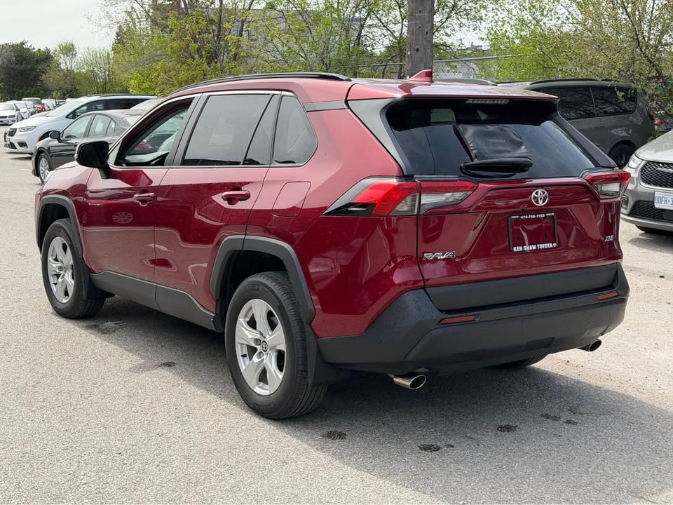 2021 Toyota RAV4 - photo 4