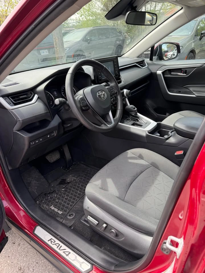 2021 Toyota RAV4 - photo 5