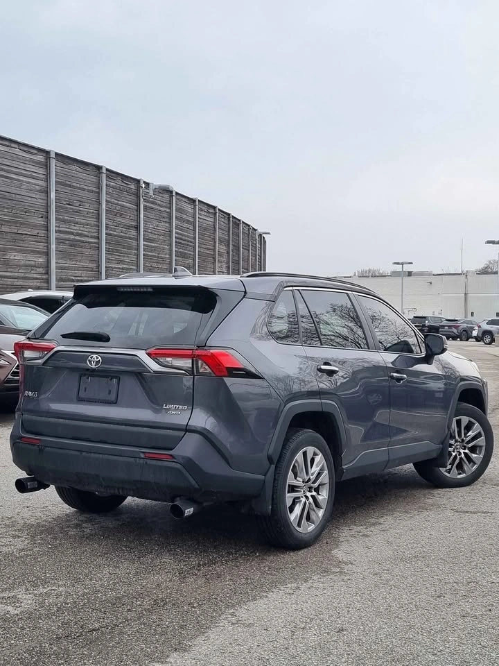 2023 Toyota RAV4 - photo 4