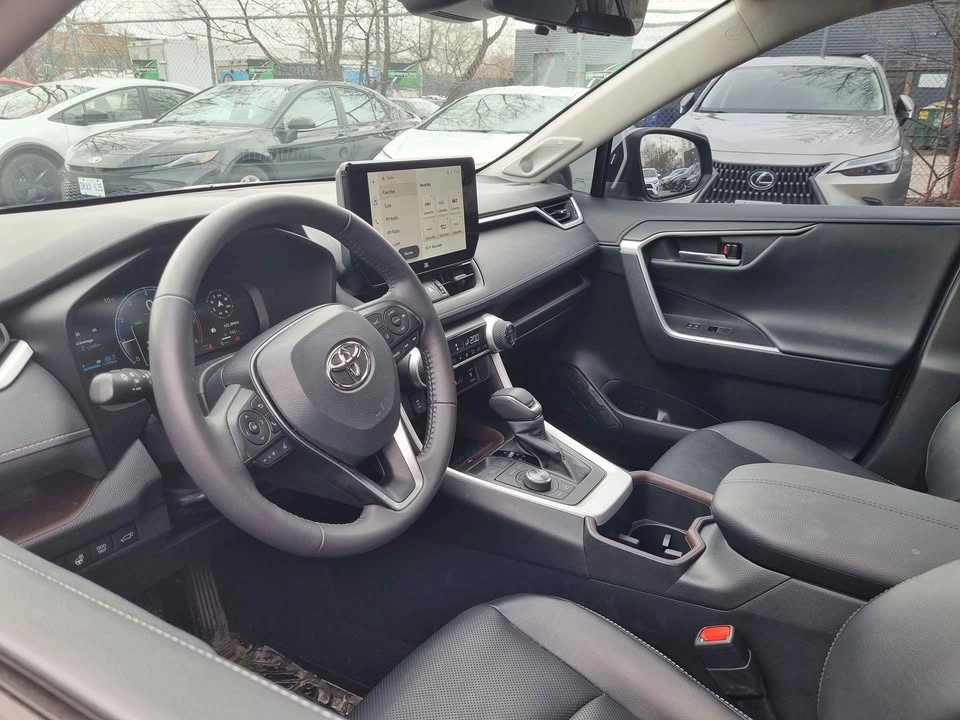 2023 Toyota RAV4 - photo 5