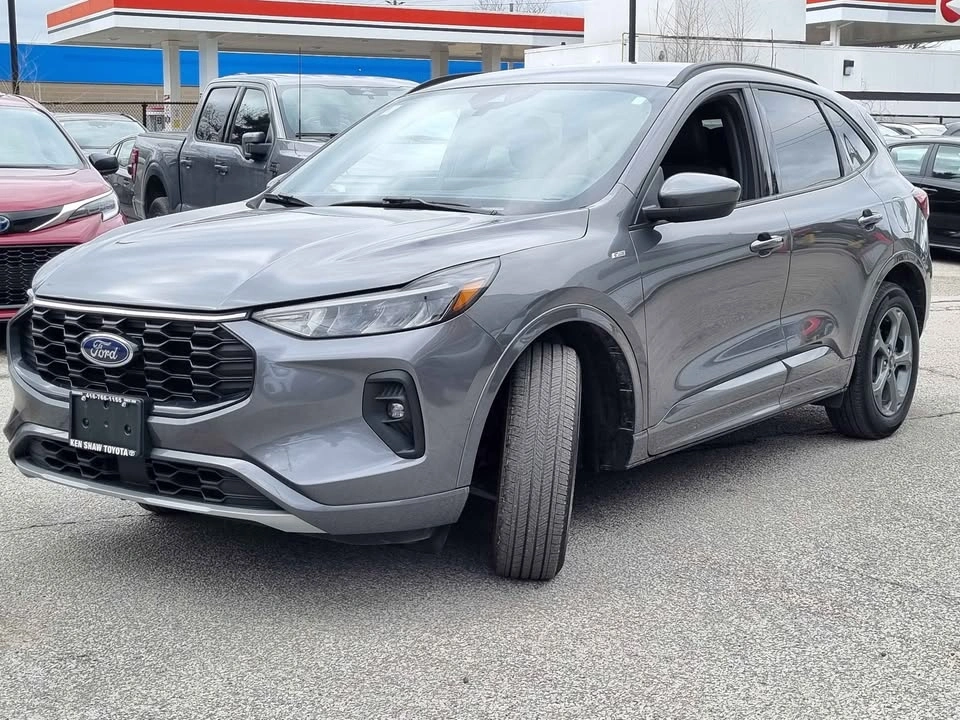 2023 Ford Escape - photo 2