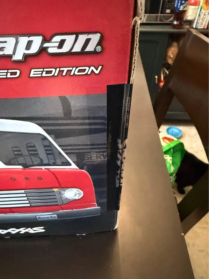 Limited Edition Snap On 1950's Step Van, Traxxis RC car - photo 2