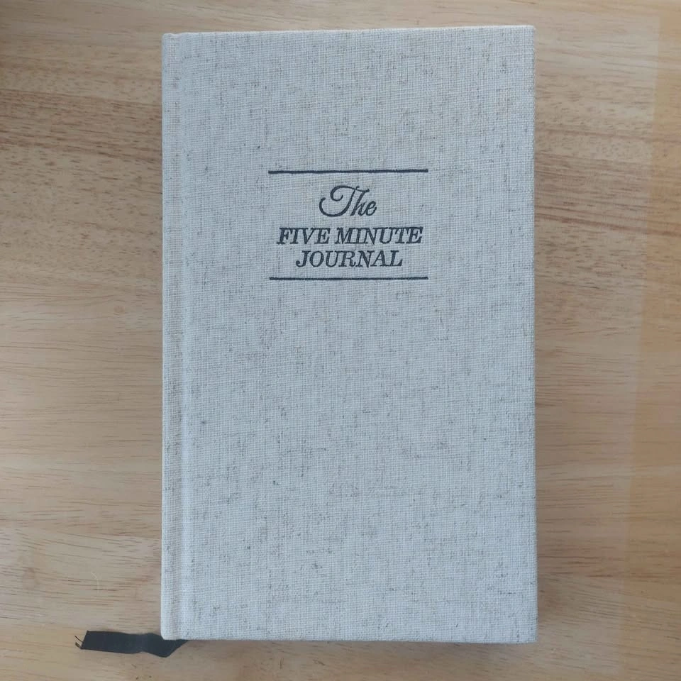 The Five Minute Journal Gratitude Journal - photo 4