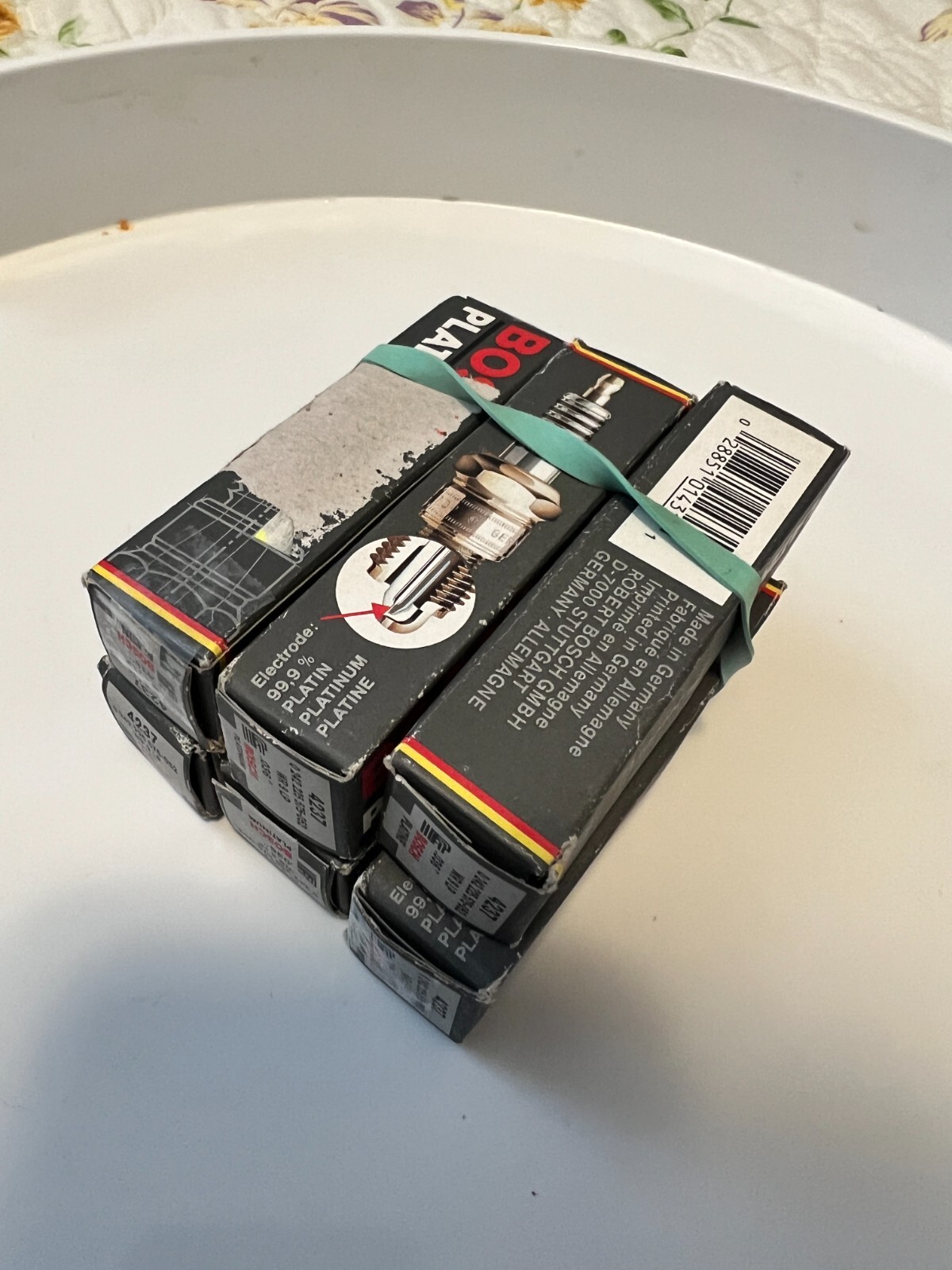 Spark Plug Bosch 4237 - photo 2
