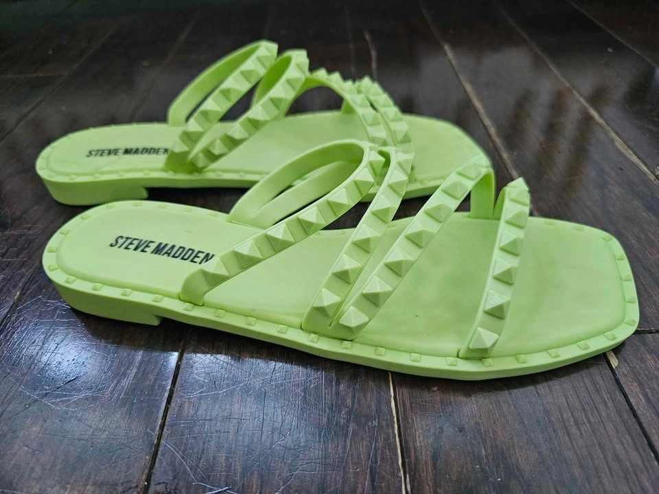 Steve Madden Sz 7 Lime Green Skyler J Studded Slide Sandals - photo 3