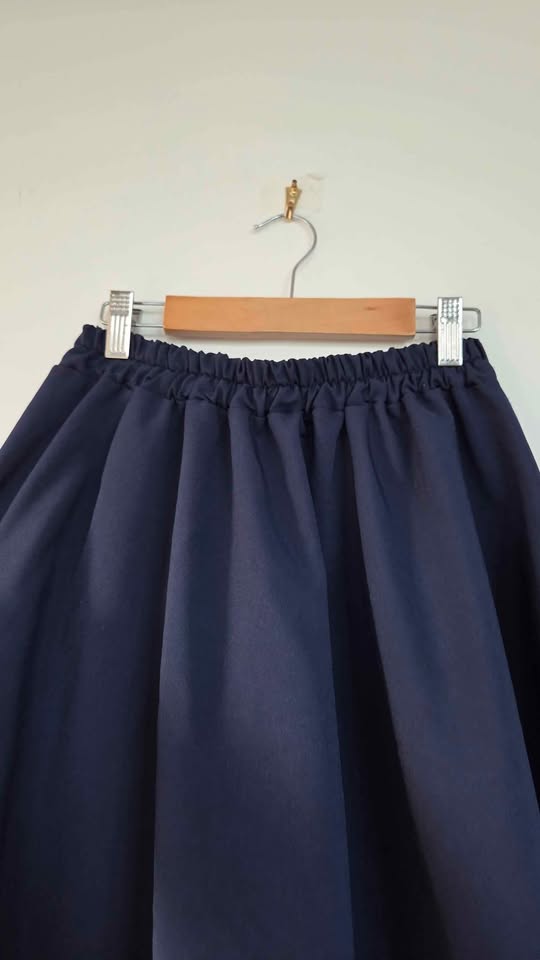 Navy skirt size S-M - photo 3