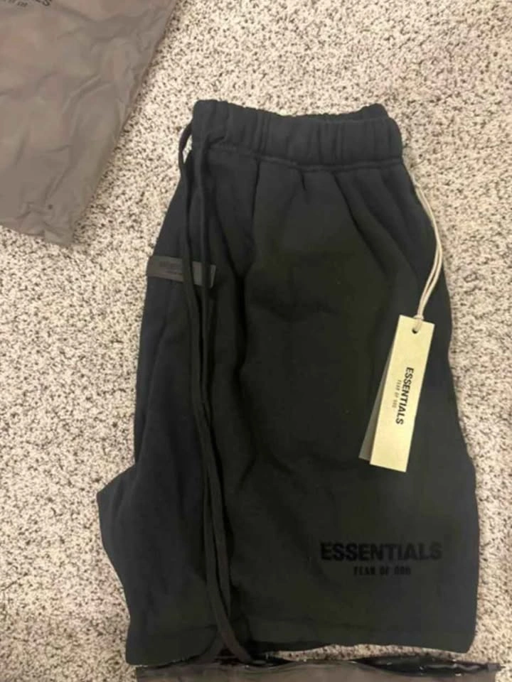 Brand New Essentials Shorts Size M - photo 2
