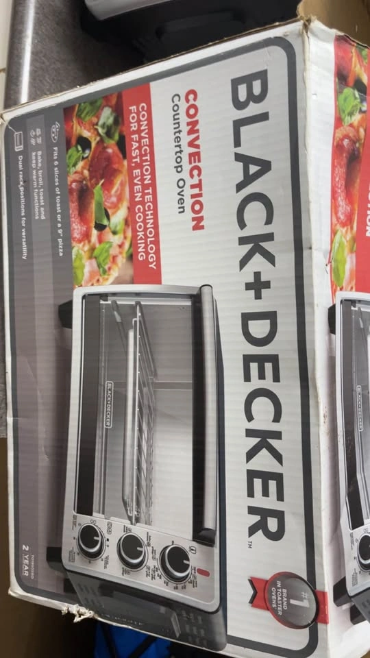 New Black+Decker Convection Countertop Oven - photo 3