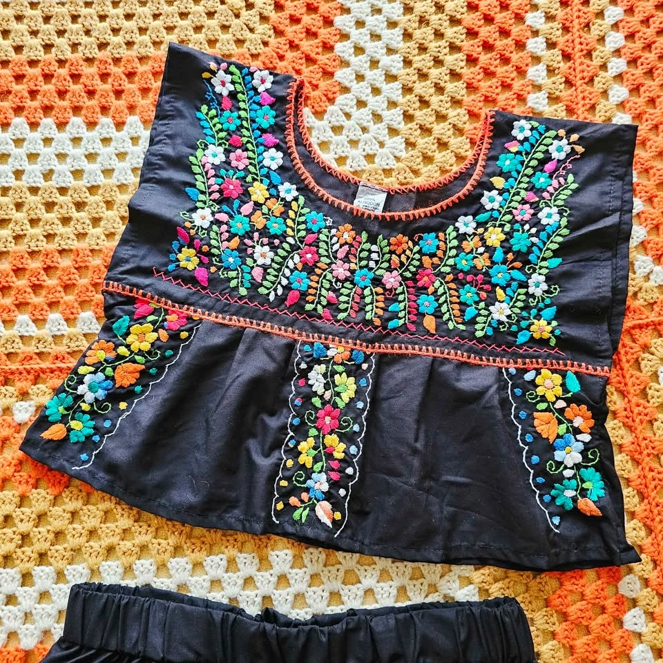 Mexican Embroidered Skirt Crop Top Set NWOT Black Floral - photo 2