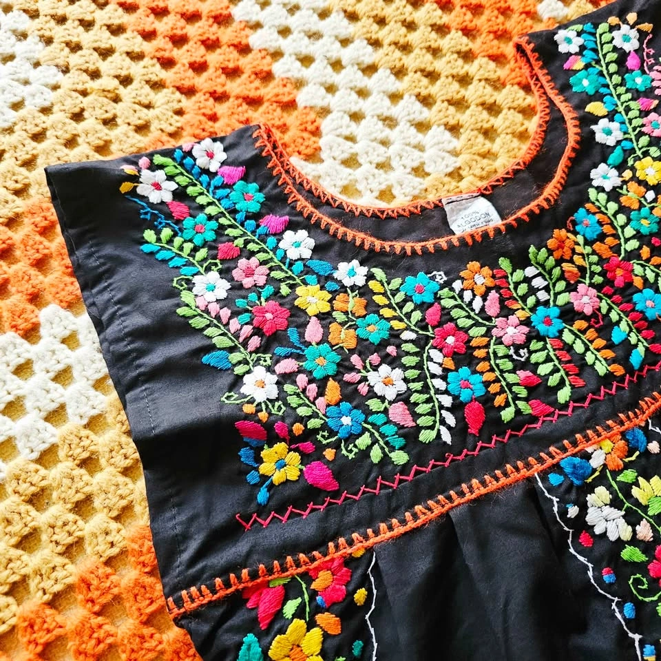 Mexican Embroidered Skirt Crop Top Set NWOT Black Floral - photo 3