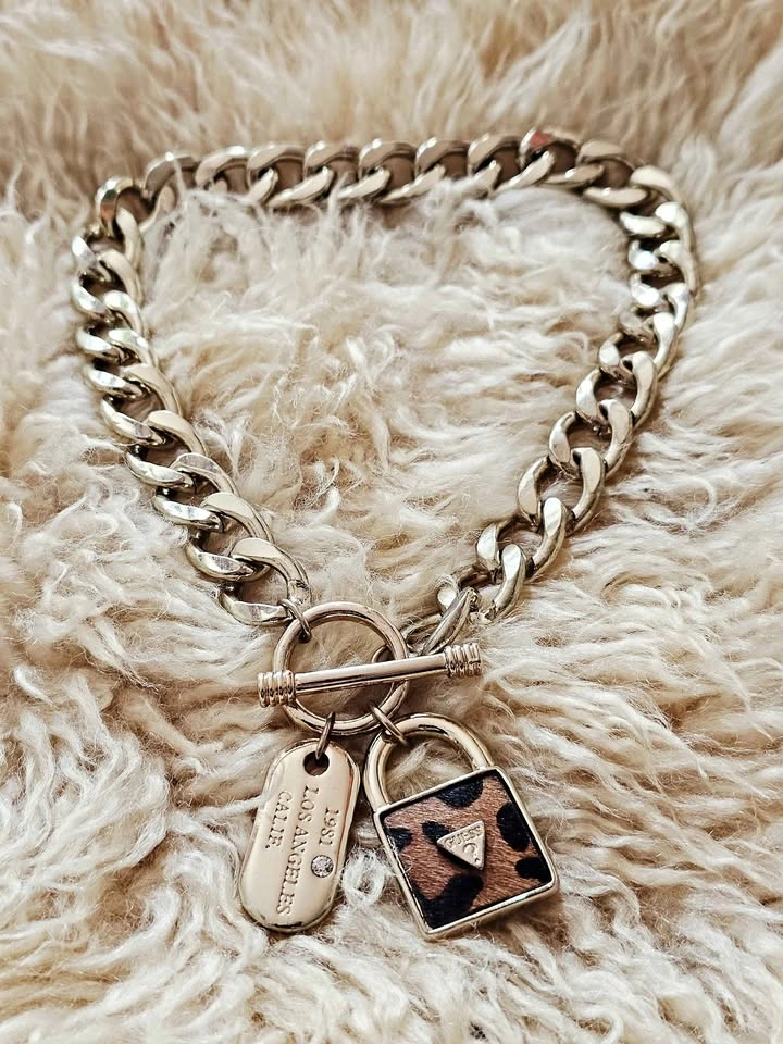 Y2K Guess Chunky Curb Chain Necklace Leopard Lock Charm