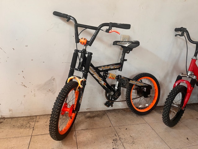 3 children’s bikes for sale - photo 2