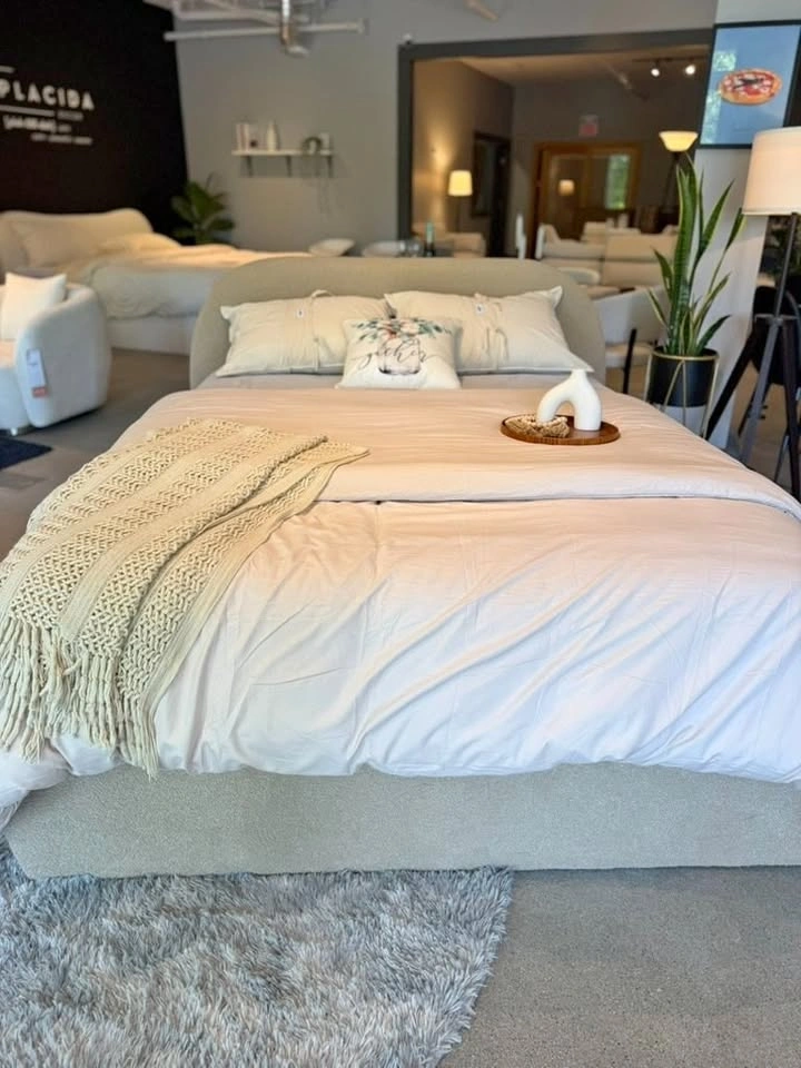 PLACIDA DECOR – Luna Bouclé Lift-Up Storage Bed Frame