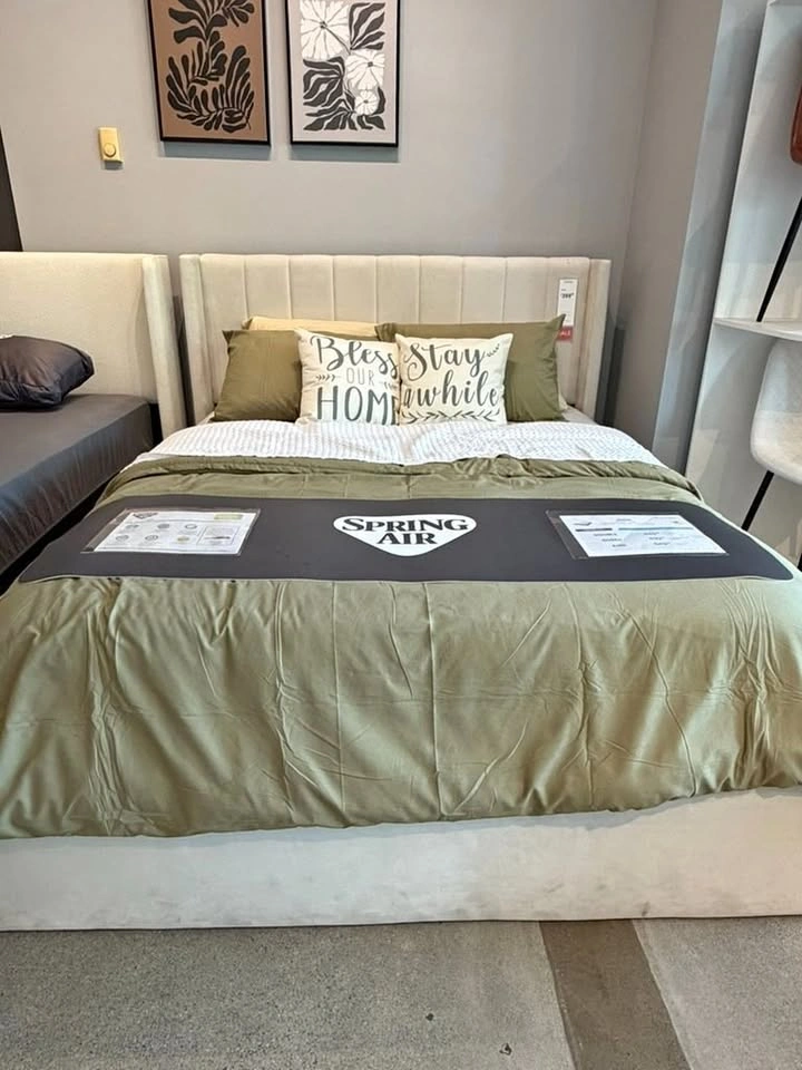 PLACIDA DECOR – Ventus Ivory Storage Bed Frame