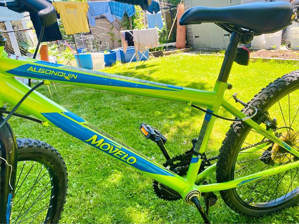 Movelo Algonquin 24 inch 18 speed bike