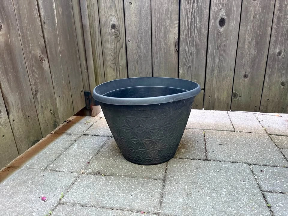 FREE Large Outdoor Planter Pot