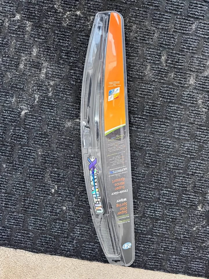 ULTIMATE 24" Super Slim Spring Wiper