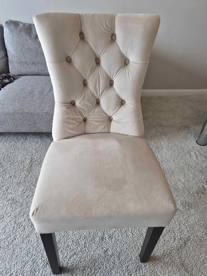 Glass Top Dining Table with 4 Tufted Chairs - photo 4