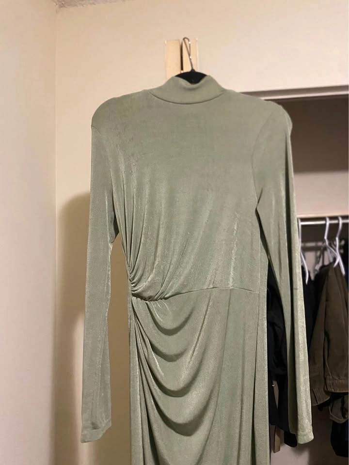 Green Full Body Dress - Large - photo 2