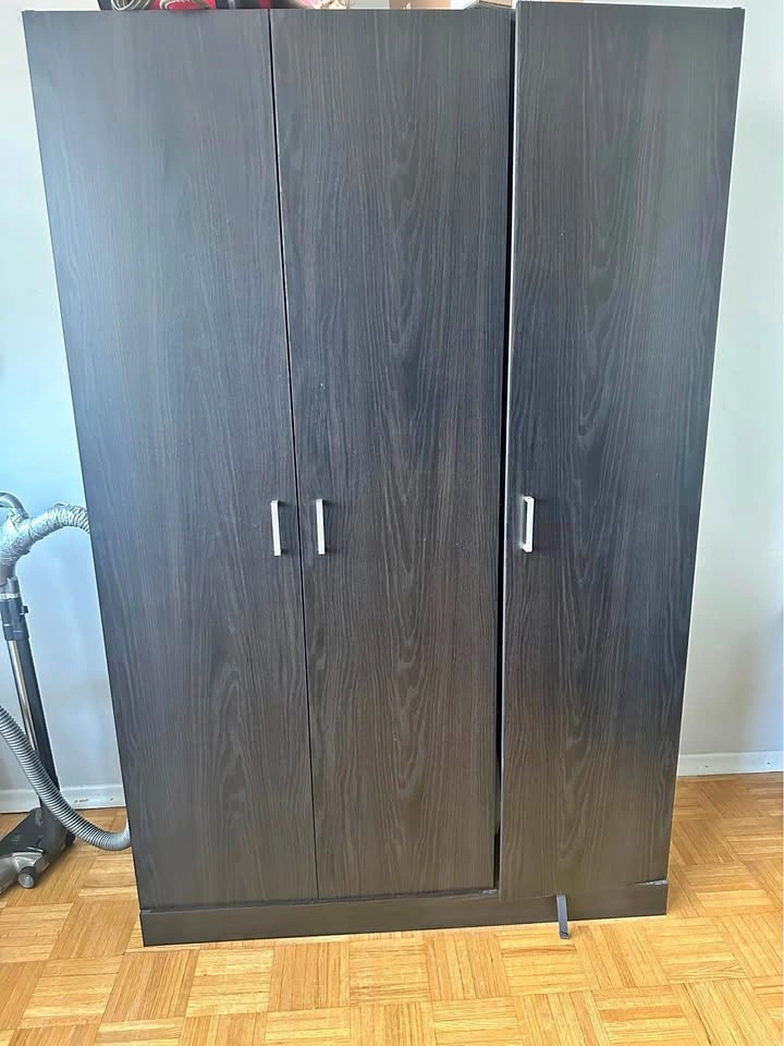 Double Door Wardrobe New