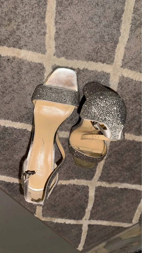 Betsy Johnson Sparkle Heels | Wedding Heels | 7.5 - photo 2
