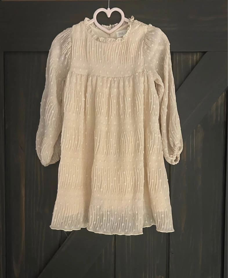 Zara girl dresses size 3-4 - photo 2