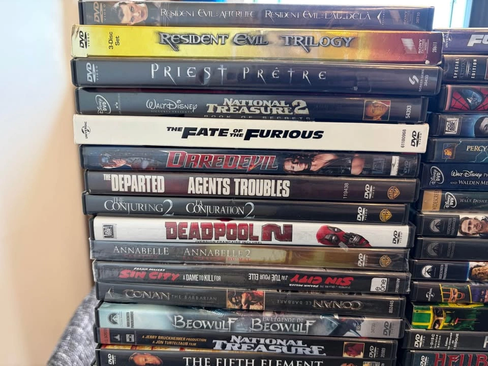 Collection of 100 DVDs - photo 4
