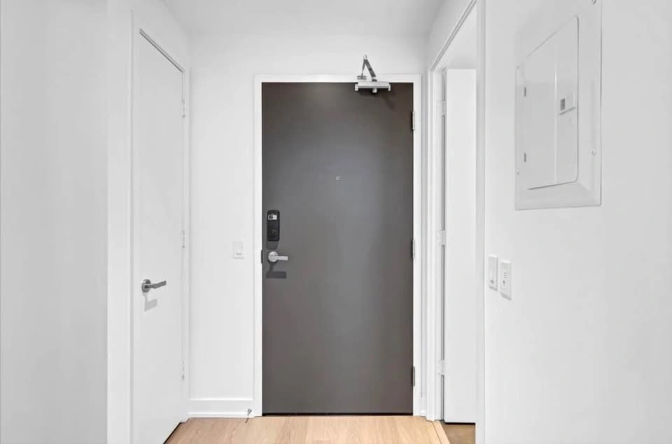 2 Beds 1 Bath - Apartment - photo 4