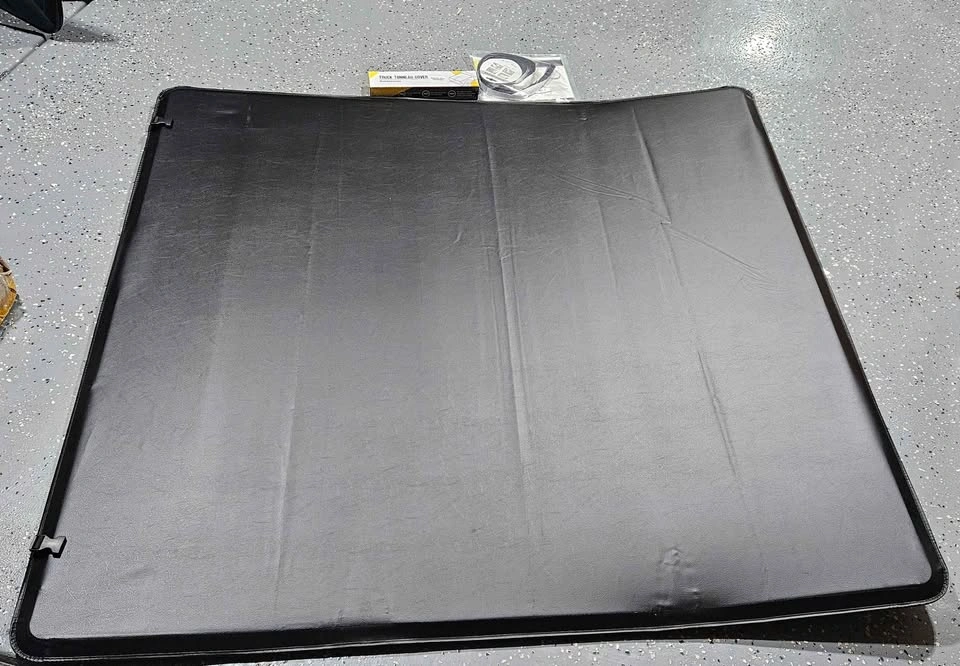 Soft Tri-Fold Truck Bed Tonneau Cover for Toyota Tacoma 5FT Bed - photo 3