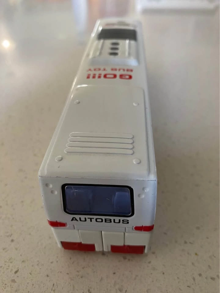 Transforming Toy Bus – Robot Bus Toy – No Box - photo 3