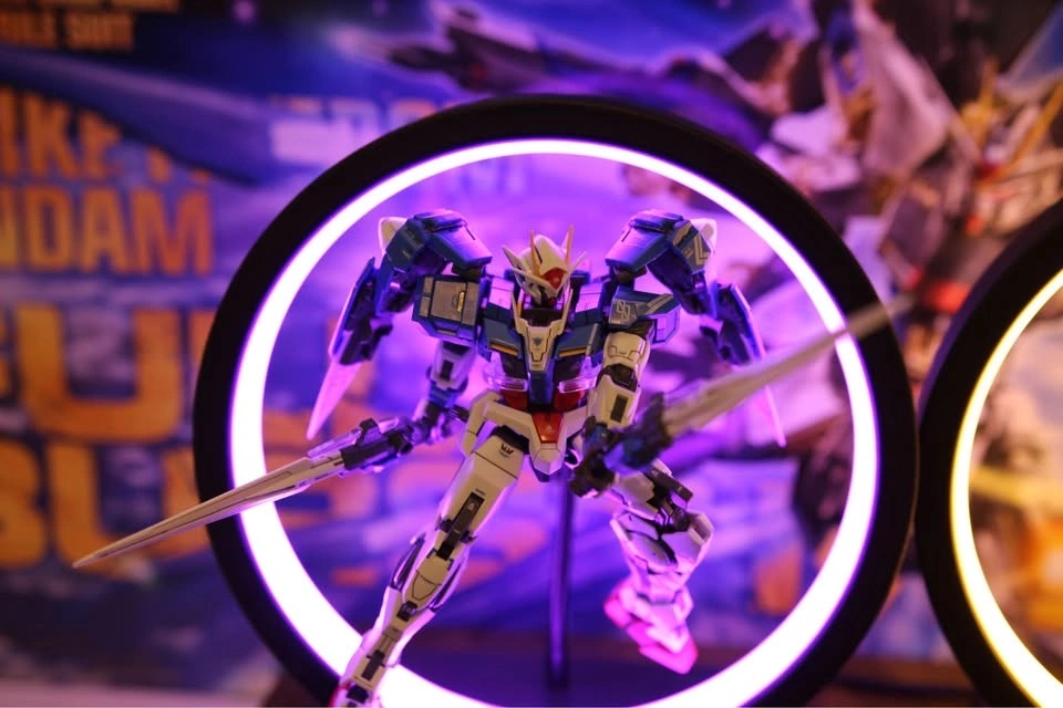 Figuring Ring light ( figure not included) - photo 2