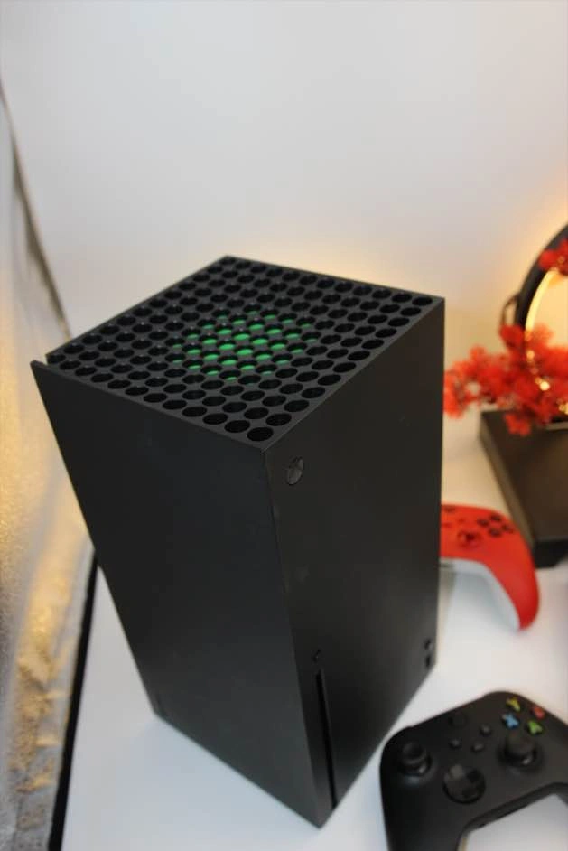 Xbox Series X 1TB and Series S 512GB - photo 2