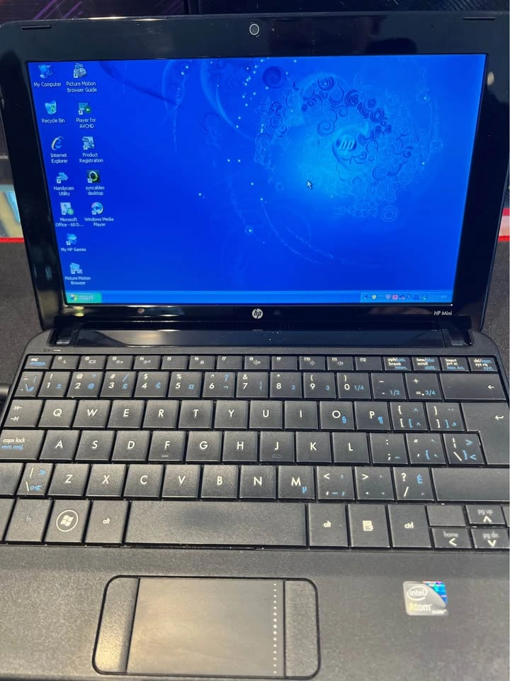 Vintage HP MINi laptop Windows XP - photo 2