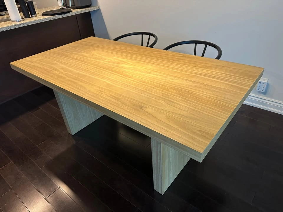 Large Wood Dining Table in Great Condition - photo 5