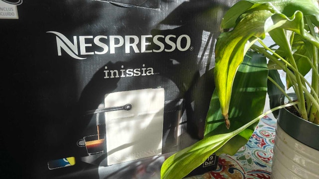 Nespresso inissia RED NIB 19 bar + 16 capsules - photo 2