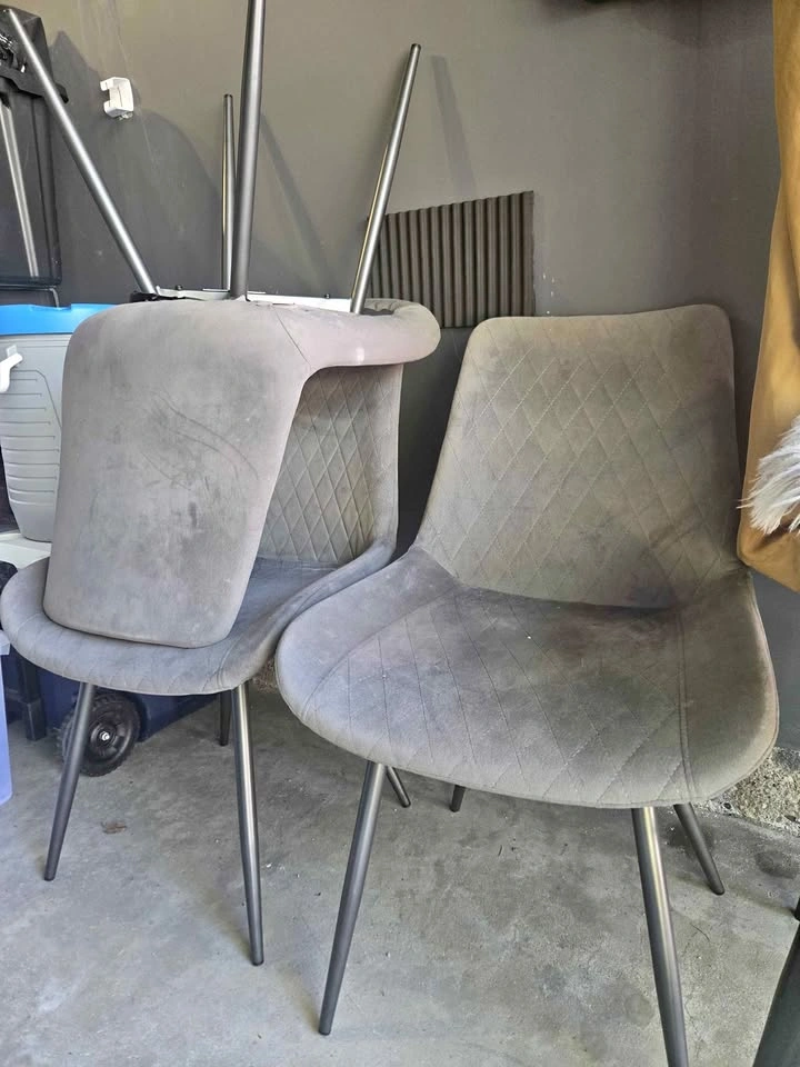 Dining chairs - Grey