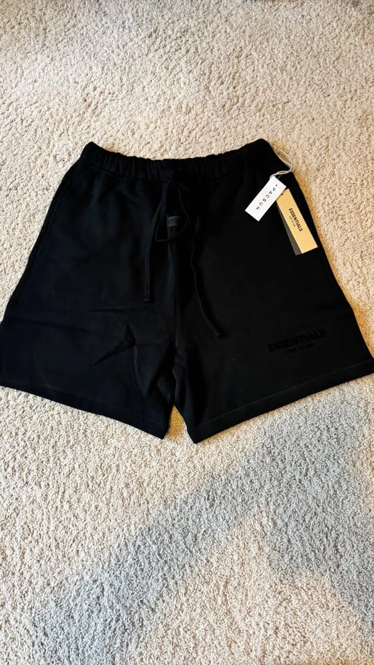 black essentials shorts - photo 3