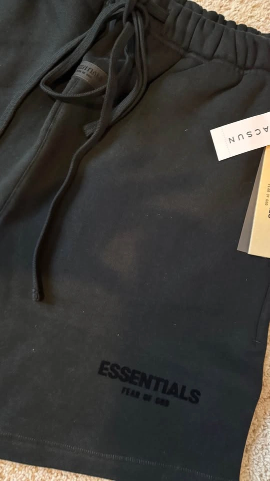 black essentials shorts - photo 5