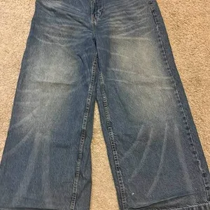 bershka mega baggy jeans
