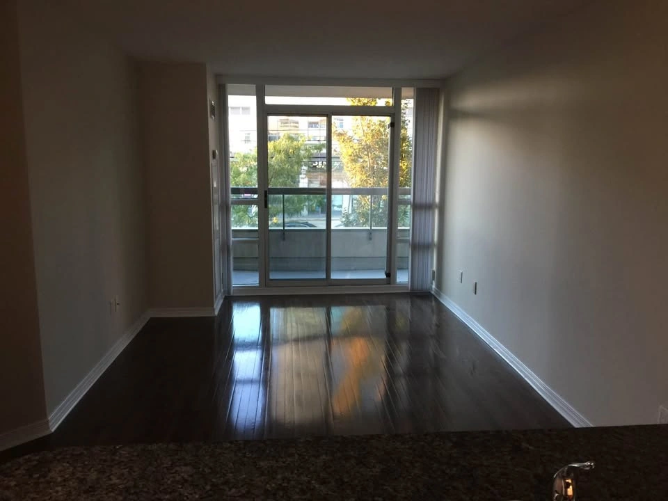2 Beds 2 Baths - Apartment - photo 2