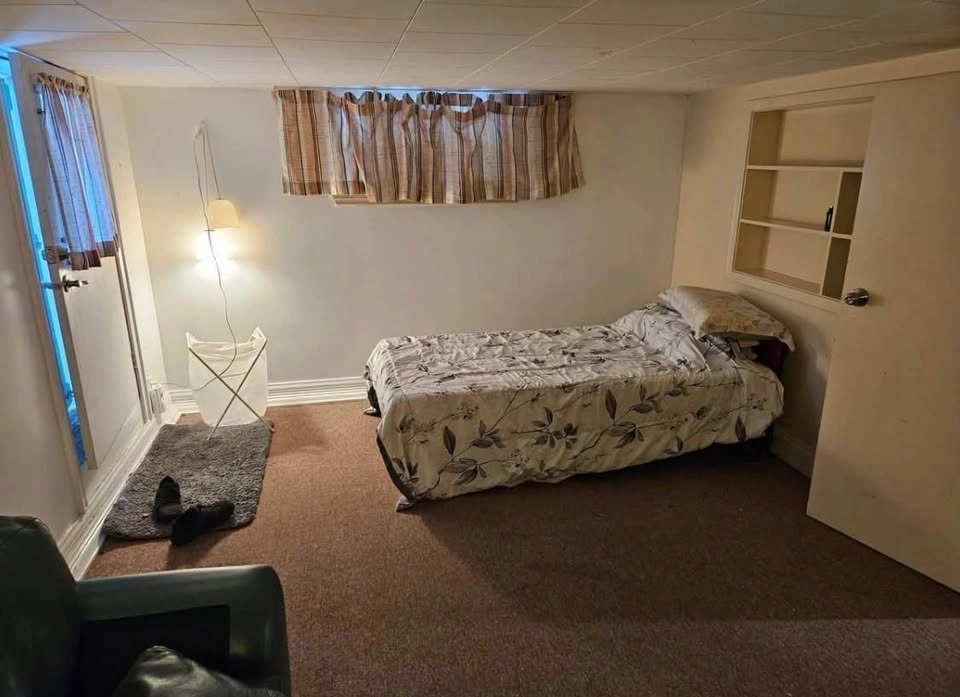1 Bed 1 Bath - Apartment - photo 4