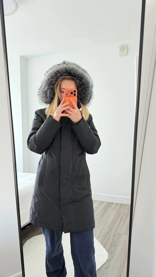 Winter parka the North face size S almost new - photo 2