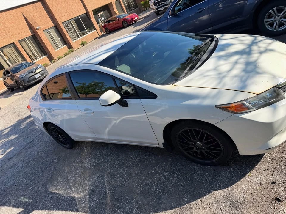 2012 Honda Civic - photo 2