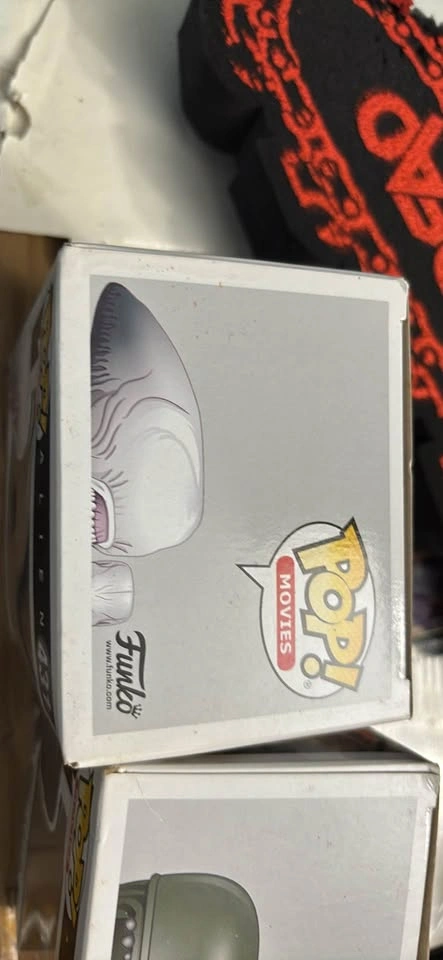 Alien Neomorph with Toddler Funko and Alien Funko Pop Lot - photo 3