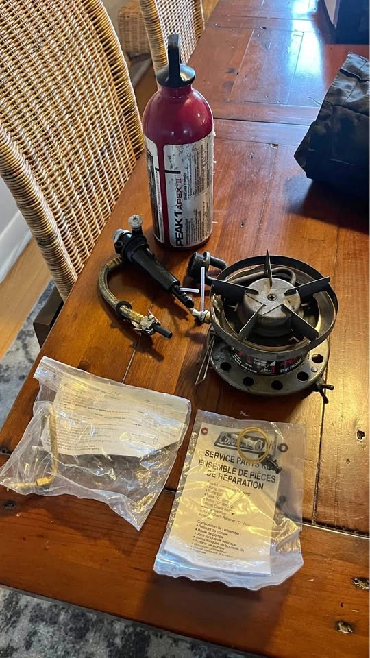 Peak 1 apex 2 camp stove