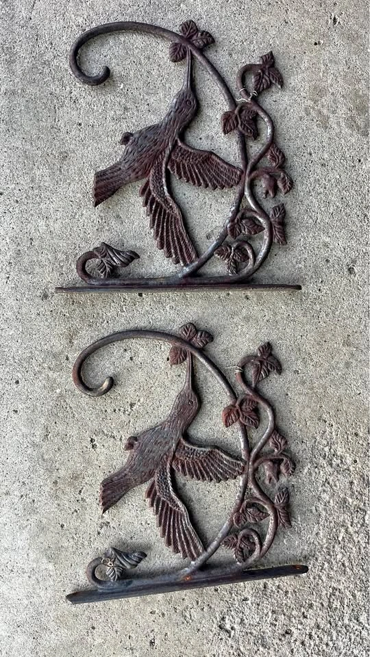 2pc Cast iron wall hook plant hangers