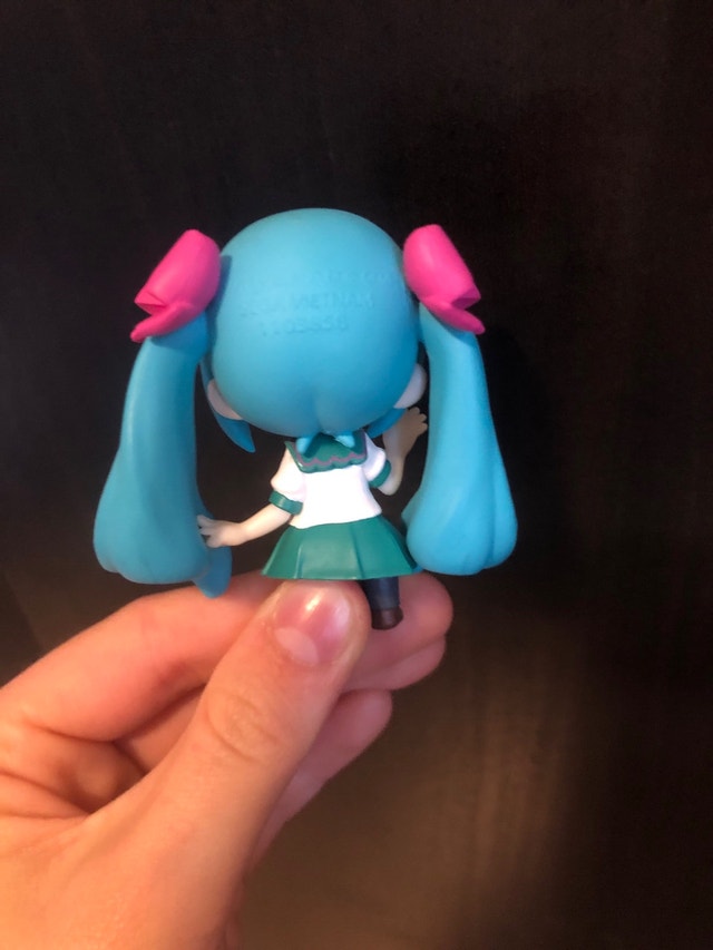 Hatsune Miku 16th Anniversary Sitting Noodle Stopper Figure - photo 2