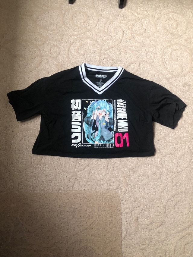 Hatsune miku tshirt