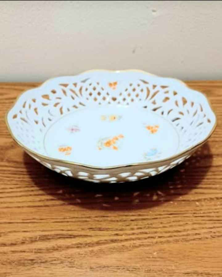 Unique New German Schumann Reticulated Porcelain Bowl - photo 3